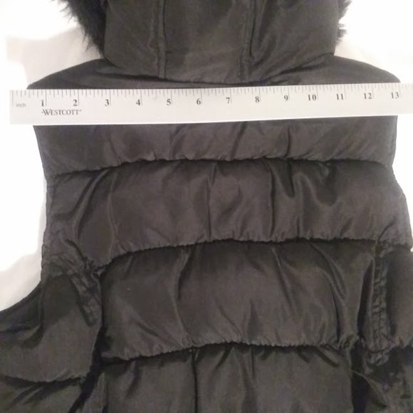Arizona Jean Company women's size M black puffer hooded vest - Picture 8 of 11